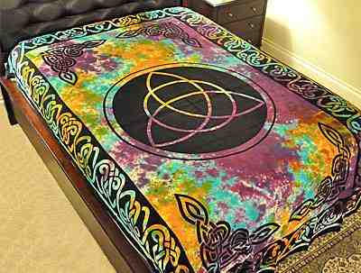 Triquetra Tapestry (Tie Dye) - 72" x 108"